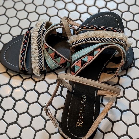 Sandals - Picture 1 of 2